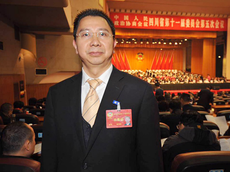 瀛和成都曾文忠主任積極參政議政，提交32份提案