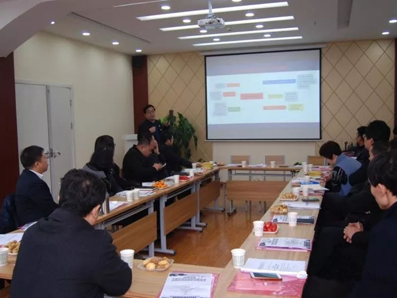 臨汾市中小企業(yè)領(lǐng)軍人才座談會于山西瀛明召開