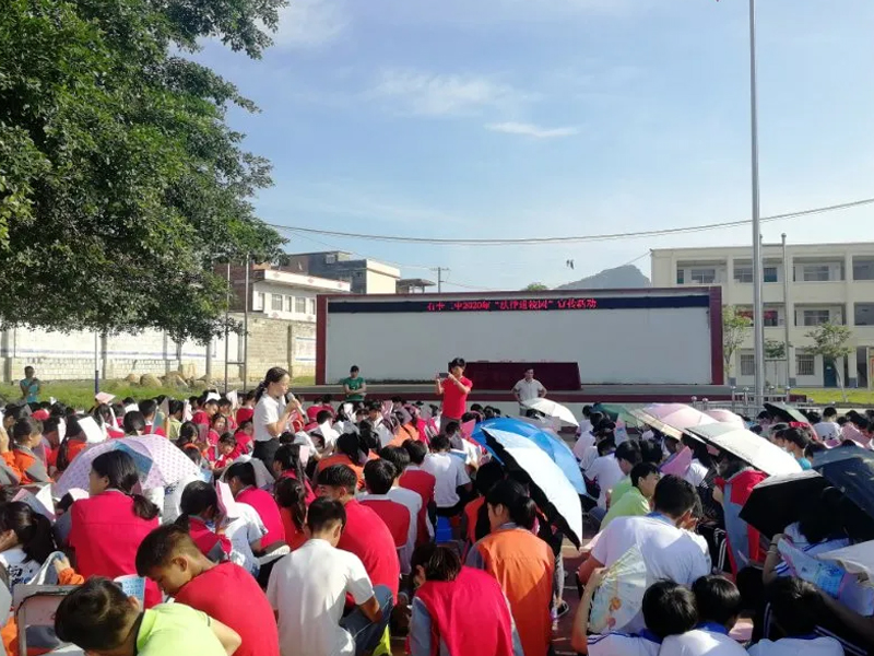瀛和貴港所律師送法進(jìn)校園，弘揚(yáng)法治精神，構(gòu)建和諧校園