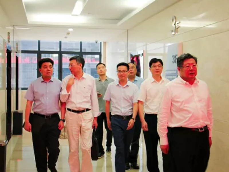 省司法廳、省律協(xié)領(lǐng)導(dǎo)視察瀛鑫所公共法律服務(wù)工作