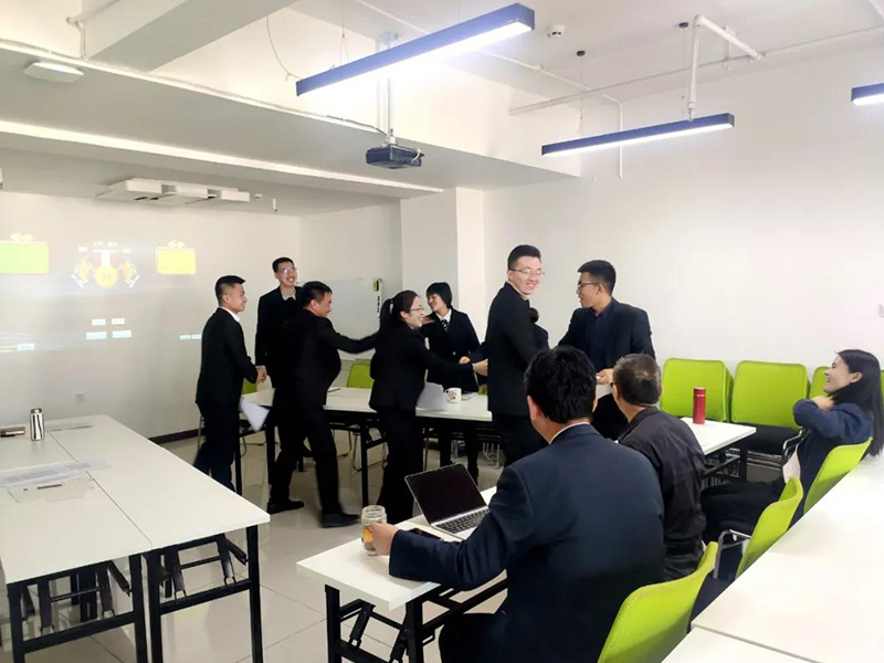 瀛強(qiáng)所首屆“瀛強(qiáng)杯”辯論賽圓滿結(jié)束
